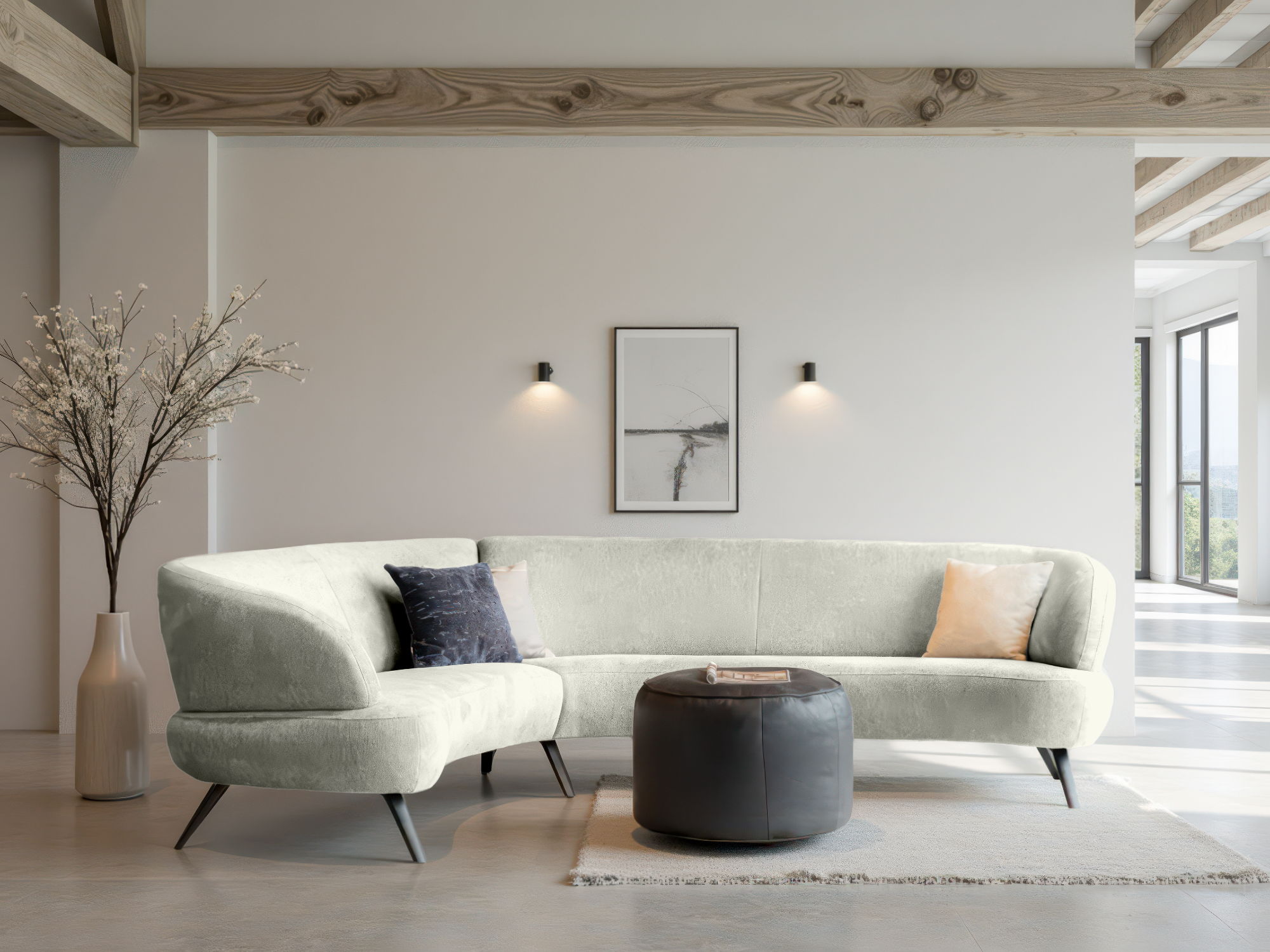 Zandkleurige bank met afgeronde vormen en subtiele details