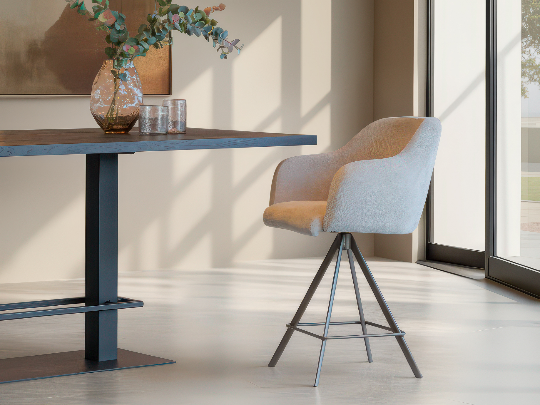 Barkruk met licht gebogen rugleuning voor extra comfort en steun