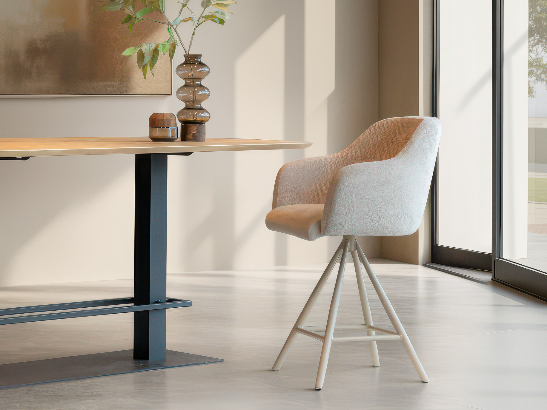 Comfortabele design barkruk met armleuningen en draaibare zitting