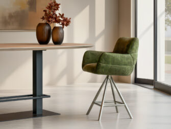 Stijlvolle barkruk met armleuningen voor extra zitcomfort