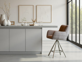 Stijlvolle barkruk met zachte stoffering en draaifunctie