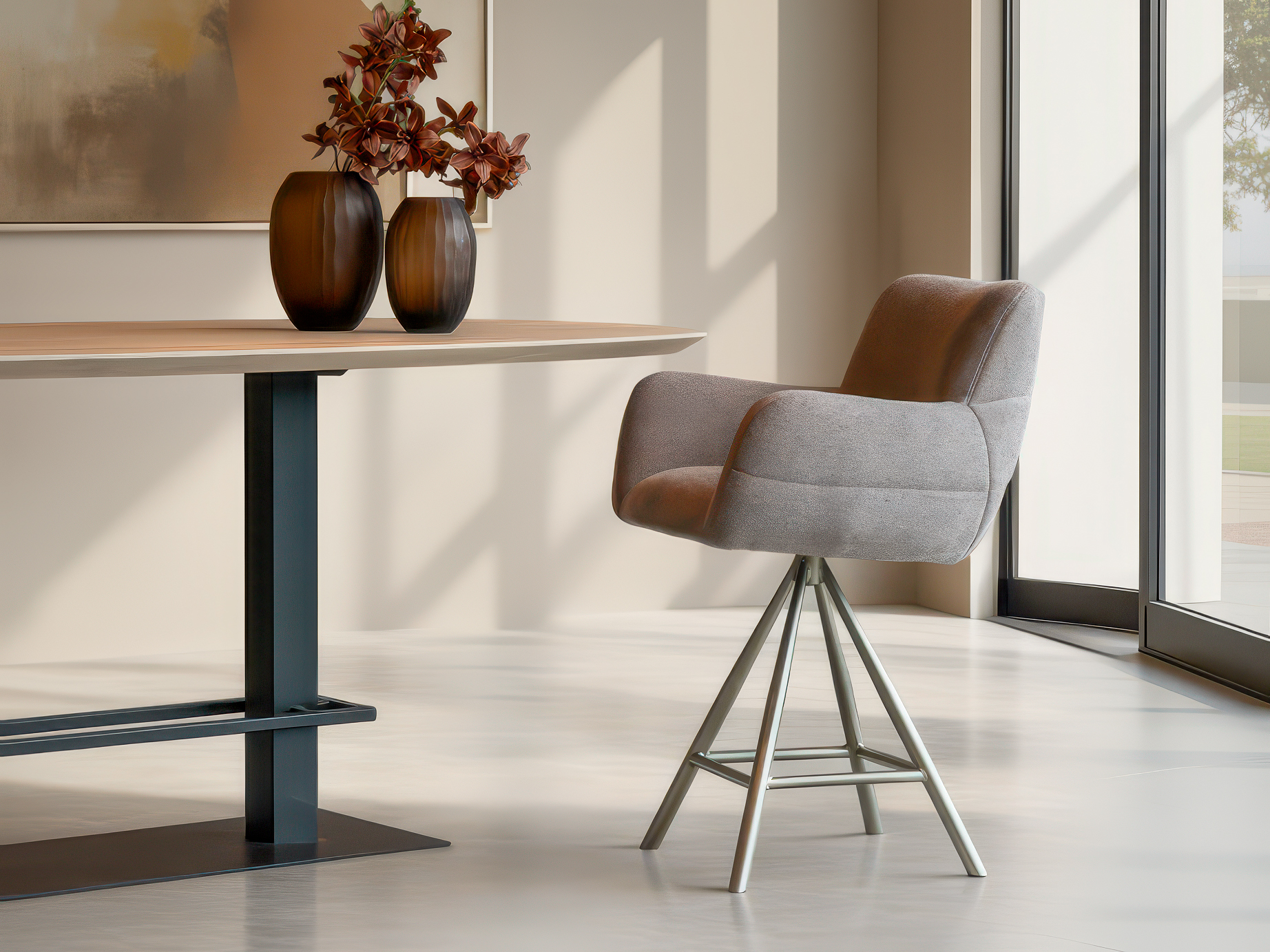 Barkruk met licht onderstel en zachte lijnen