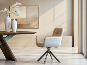 Design eetkamerstoel met minimalistisch frame