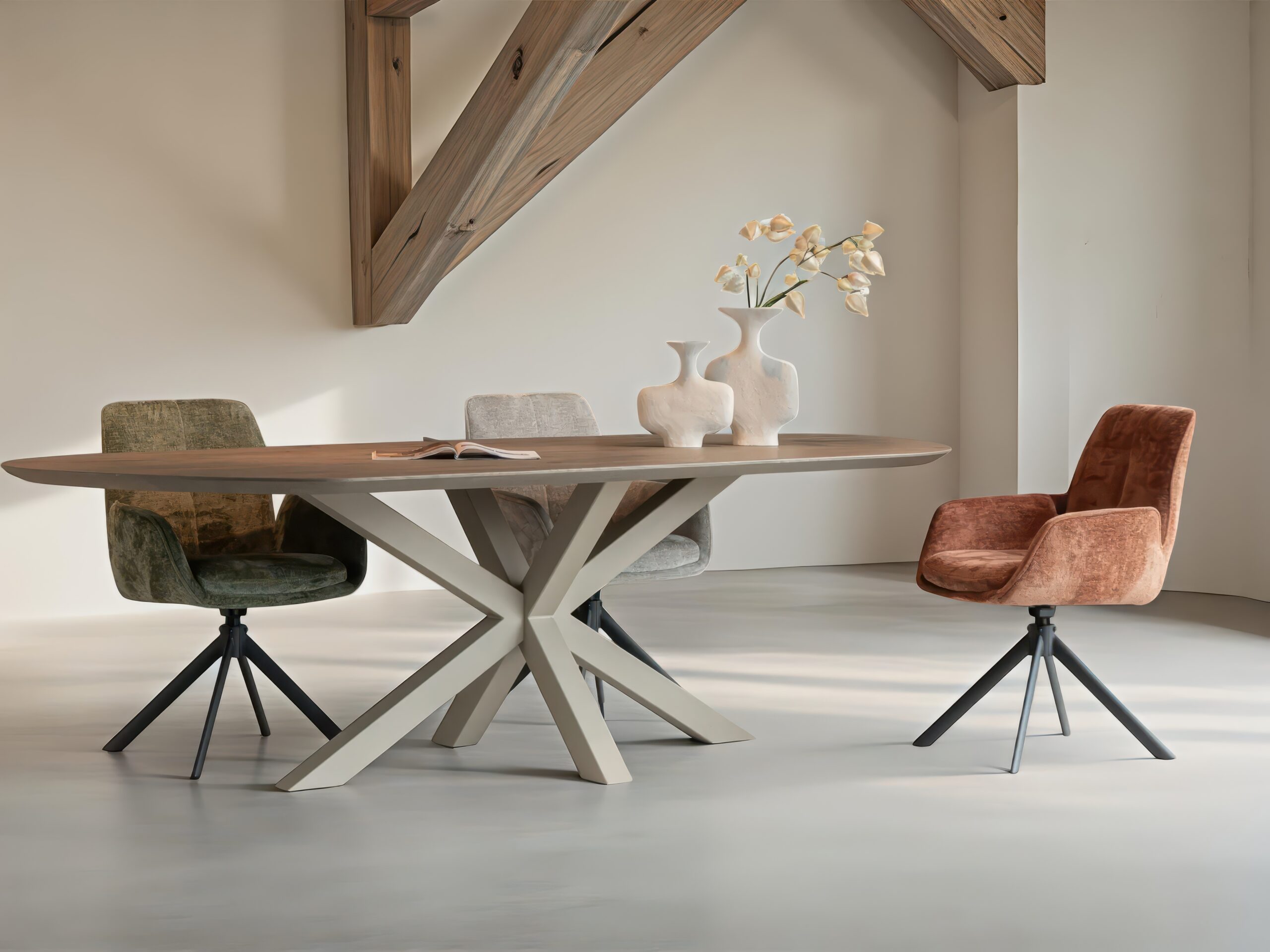 Eetkamerstoel met korte levertijd, verkrijgbaar in meerdere uitvoeringen