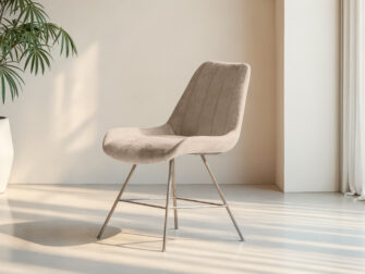 Moderne kuipstoel met stevige poten en luxe afwerking