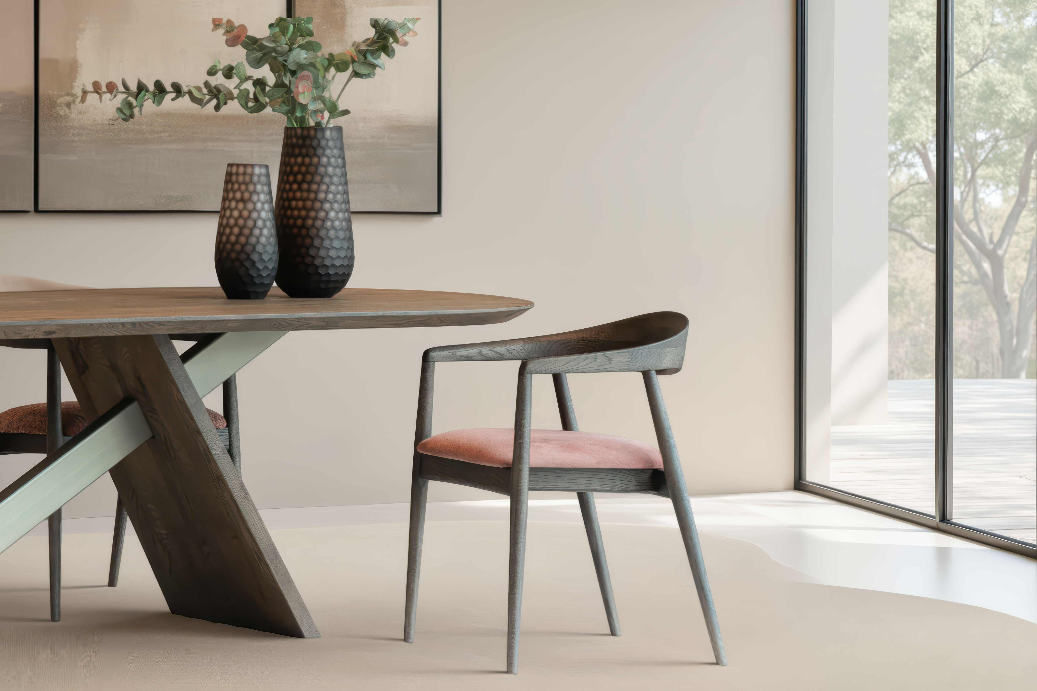 Scandinavisch geïnspireerde stoel van hout en zachte stof