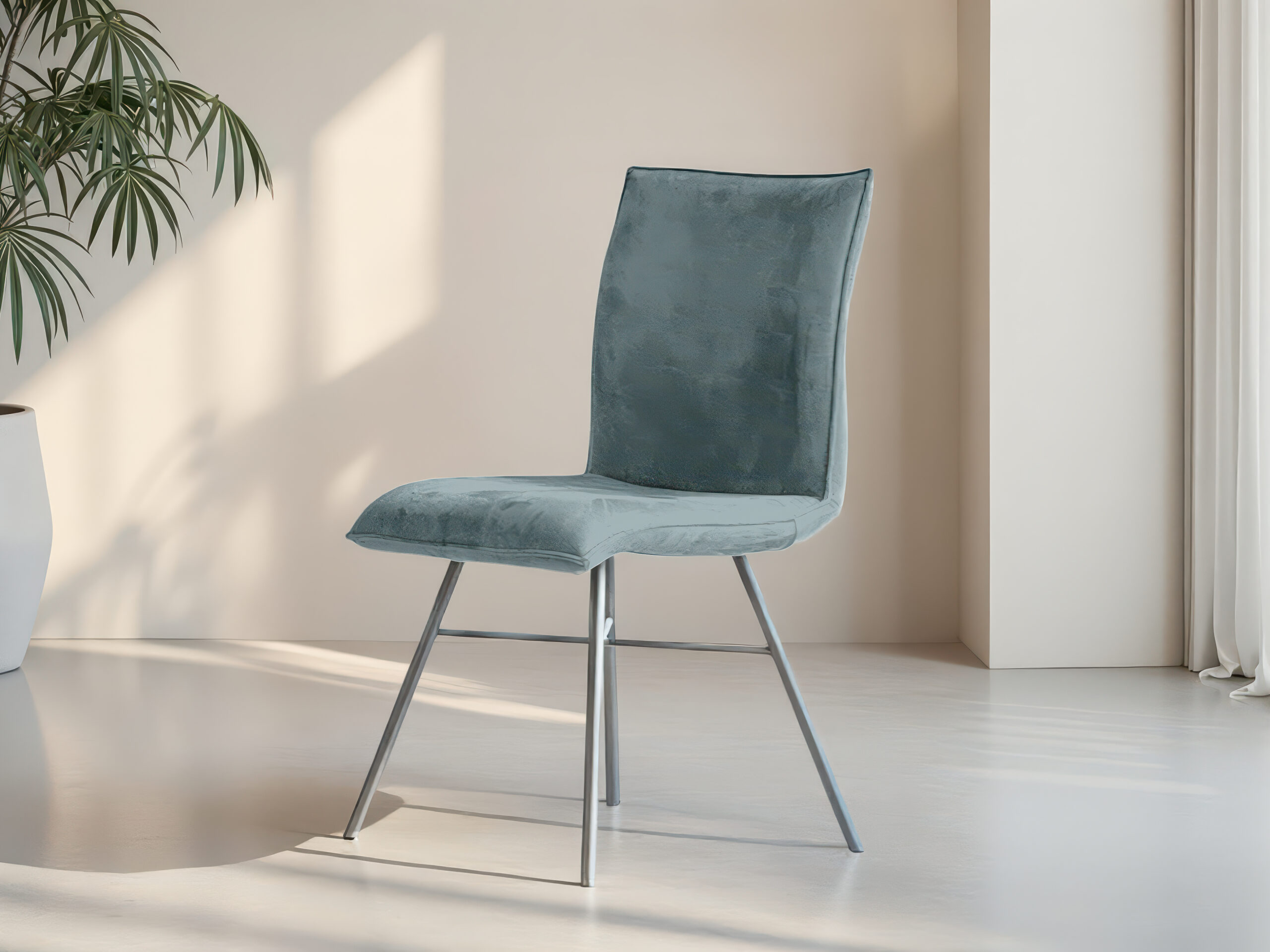 Comfortabele eetkamerstoel met zachte zitting en stevig frame