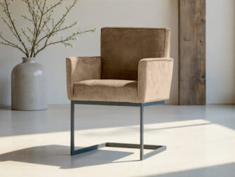 Taupe eetkamerstoel met zachte bekleding
