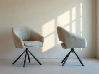 Eetkamerstoelen Doriana - mine shell - onderstel c - metaalkleur zwart