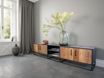 Compact tv-meubel dat elegantie en functionaliteit combineert