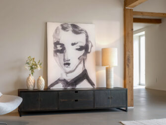 Tv-meubel met karaktervolle afwerking in old black, vervaardigd uit gerecycled Chinees hout 240cm