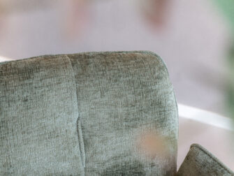 barkruk met luxe uitstraling, zachte bekleding en snel leverbaar