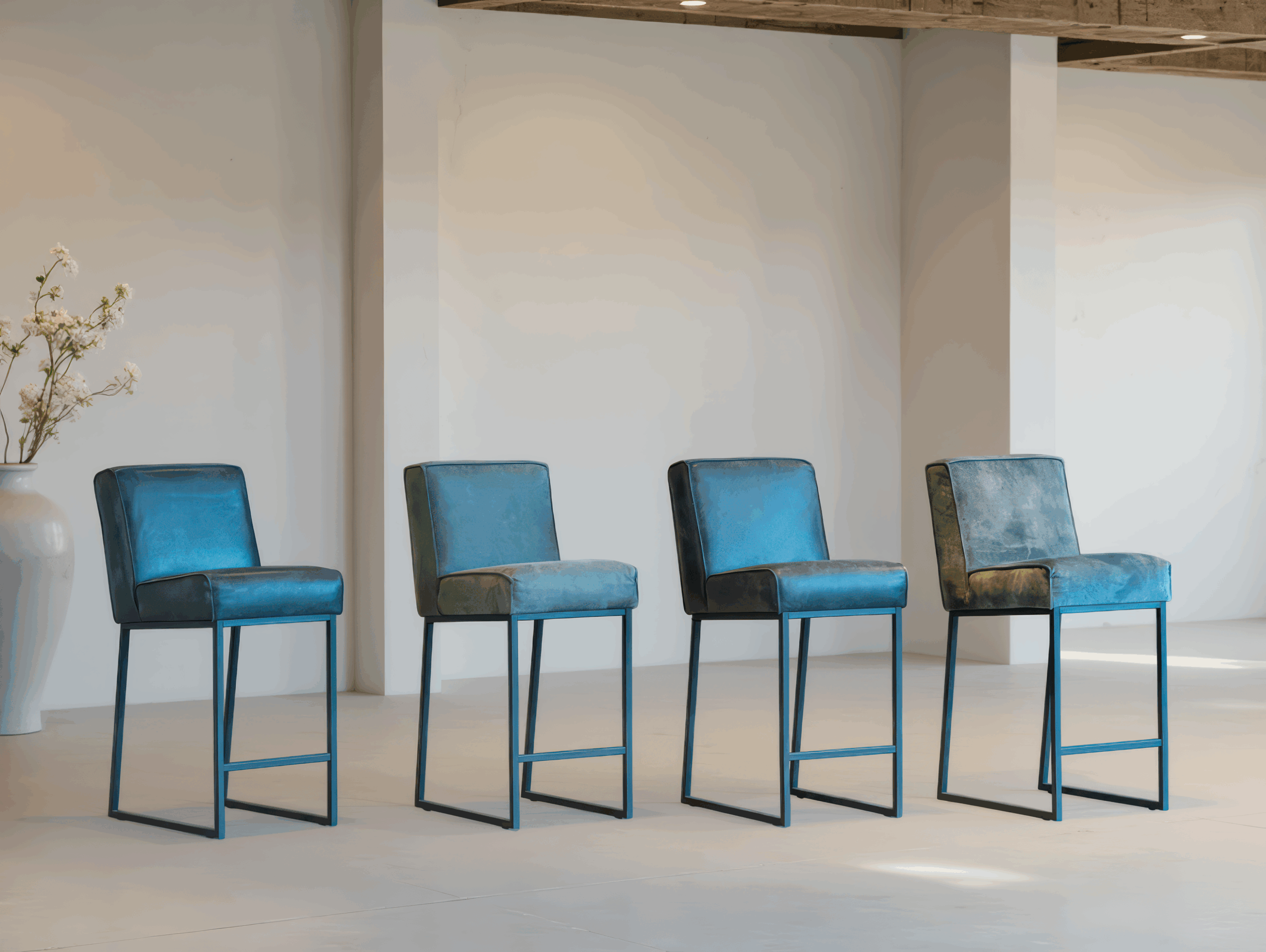 Barkruk Pesara - africa leer cosmos - bull eco leder niagara - africa leer cosmos - adore niagara - zithoogte 68cm