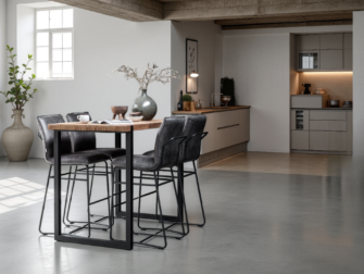 Bartafel Cavallo - 150x80cm - rechthoek - teakhout - met onze barkrukken Zaffari Moderne bartafel met een strak ontwerp en een massief teakhouten blad