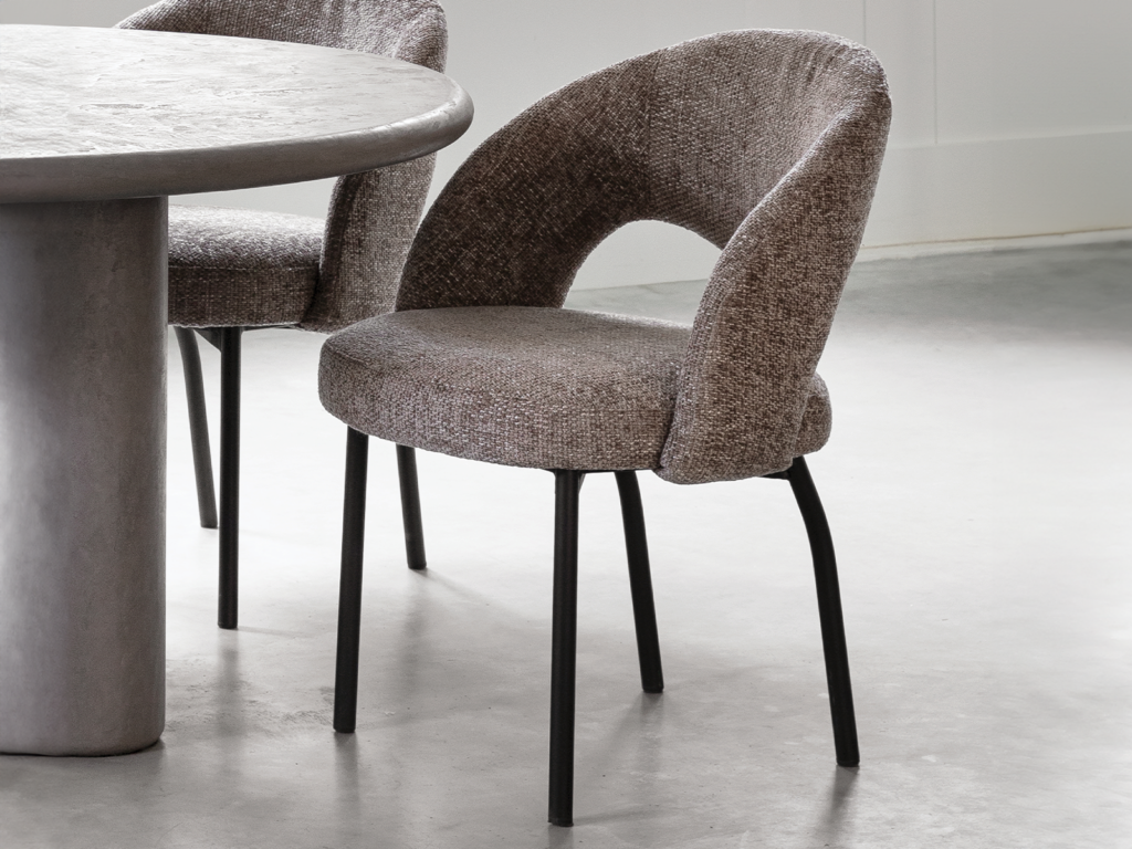 Bruine eetkamerstoel