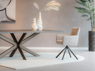 eetkamerstoel met armleuning beige