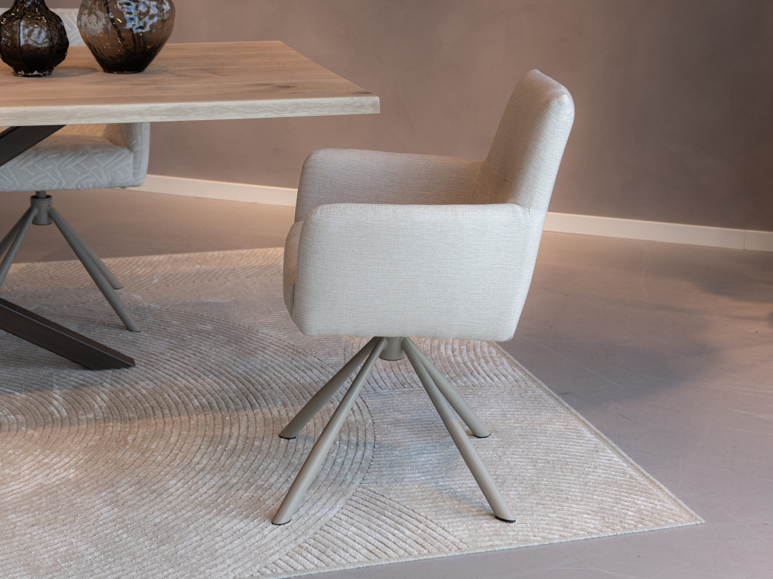 Draaibare eetkamerstoel metaal magnum kleur