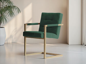 Comfortabele groene stoel met sledepoten en moderne look