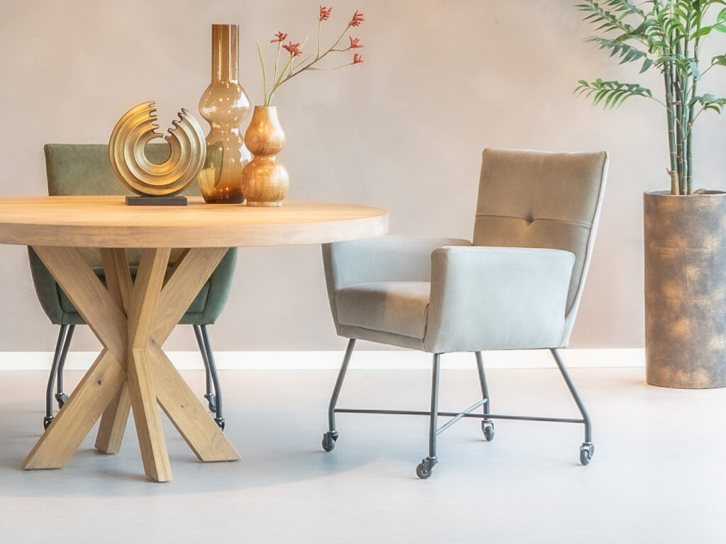 grijze eetkamerstoelen leer