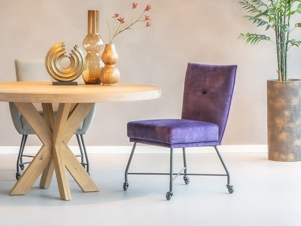 paarse eetkamerstoelen