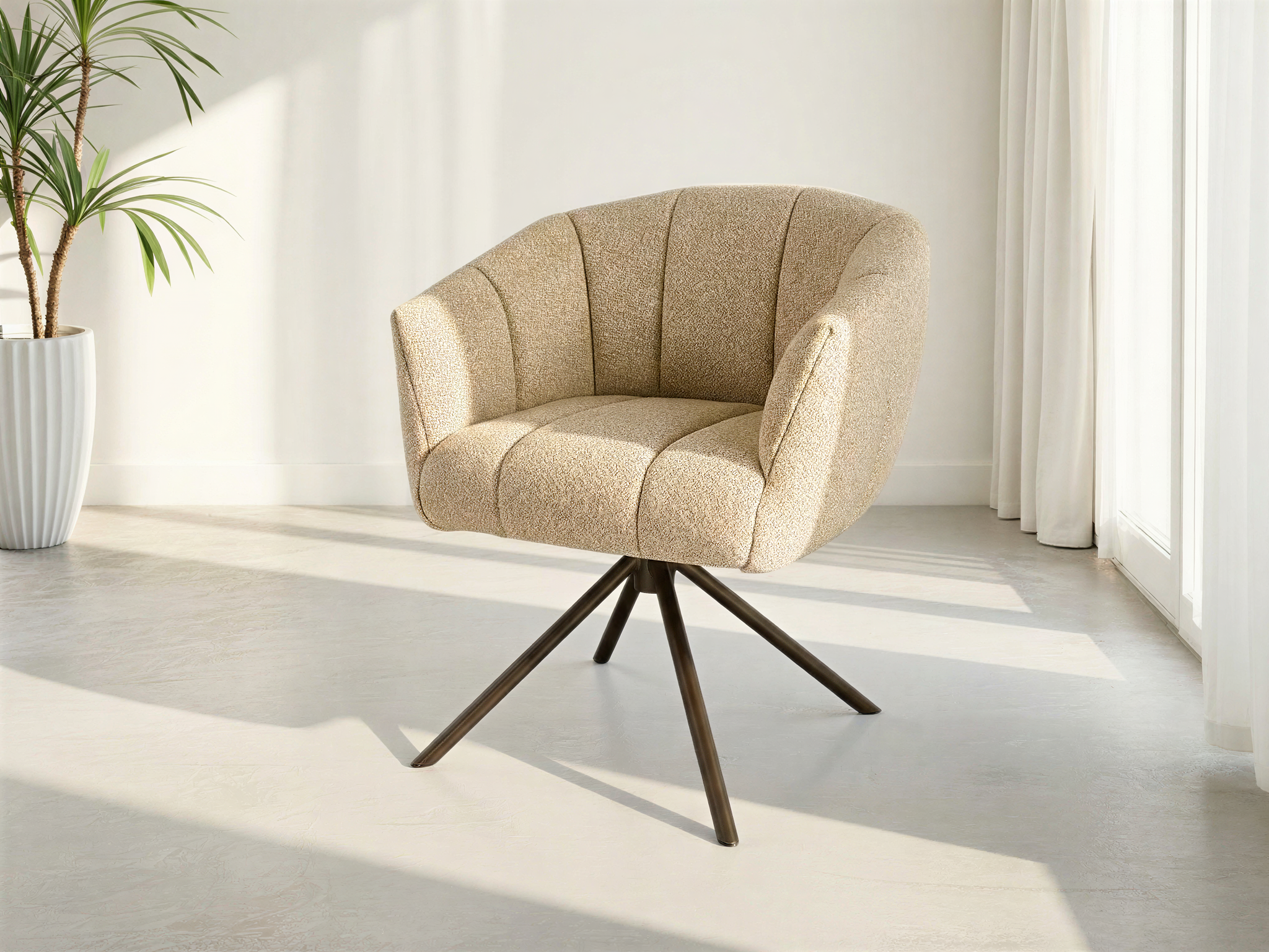 moderne beige stoel met armleuningen