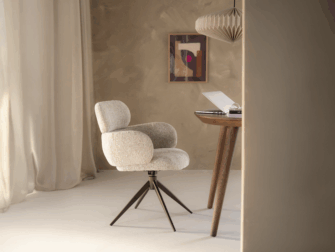 draaipoot eetkamerstoel in het beige