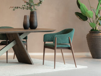 Eetkamerstoel Remilly - Eppic select onega forest - walnut landelijke eetkamerstoel met houten frame