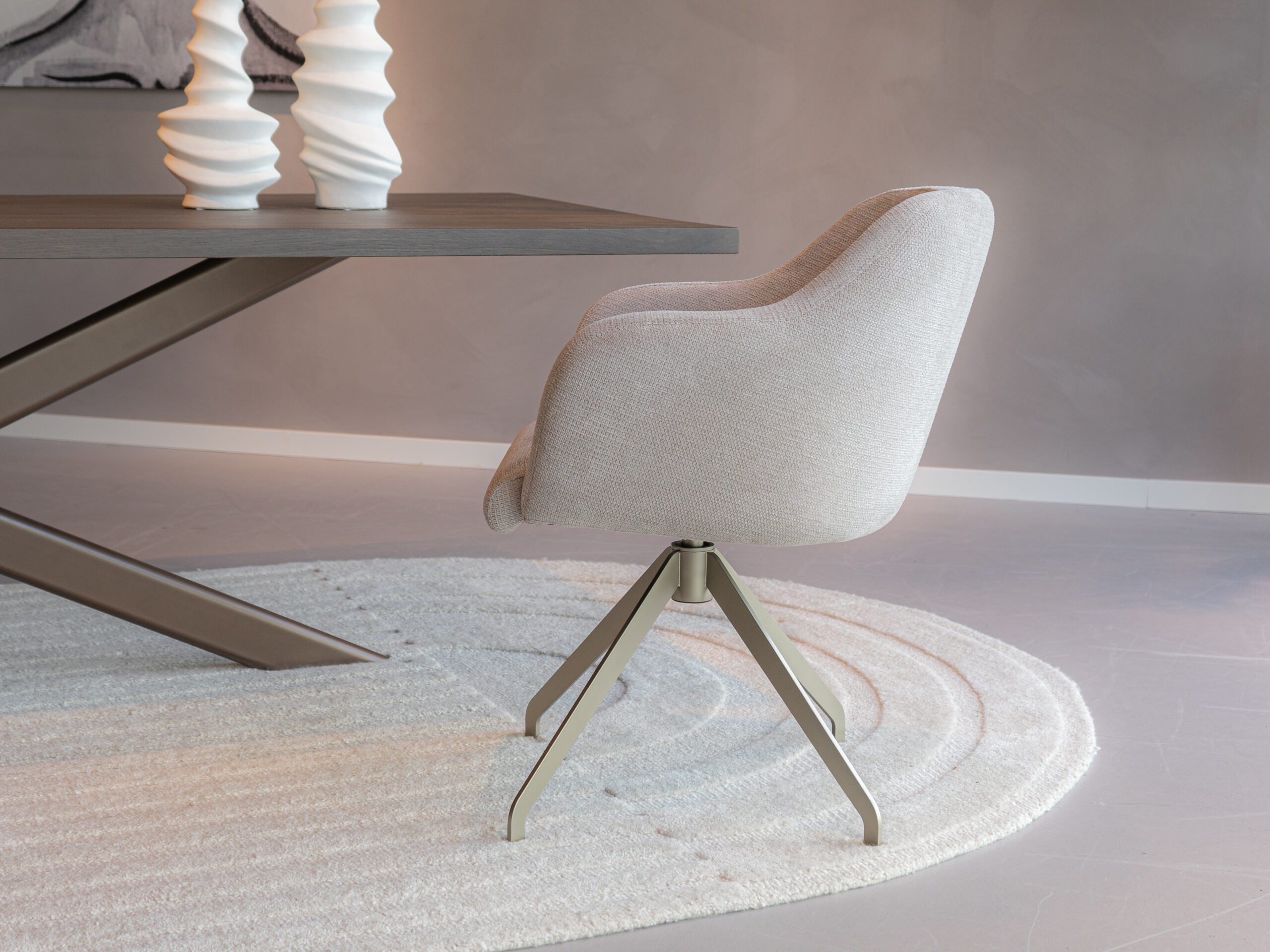 stoffen beige kuipstoeltjes