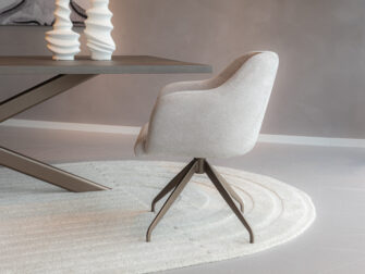 bruinkleurige stoelpoten