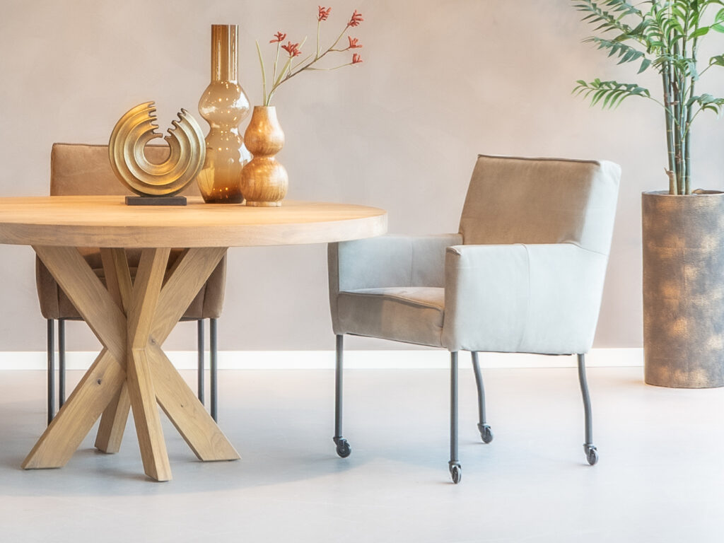 grijze leren eetkamerstoel