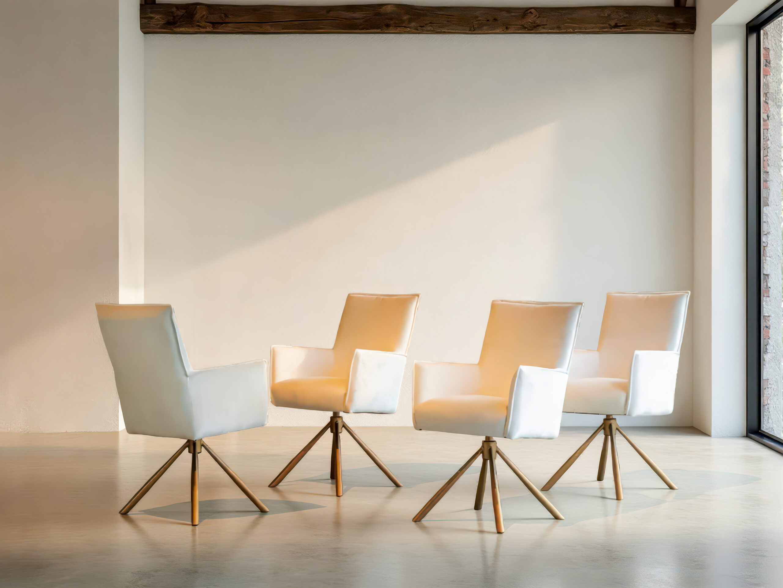 Eetkamerstoel Hervás - juke ivory - onderstel c - metaalkleur brons antiek