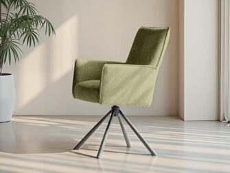 Comfortabele stoel met fris groene bekleding en stabiel kruisvormig onderstel