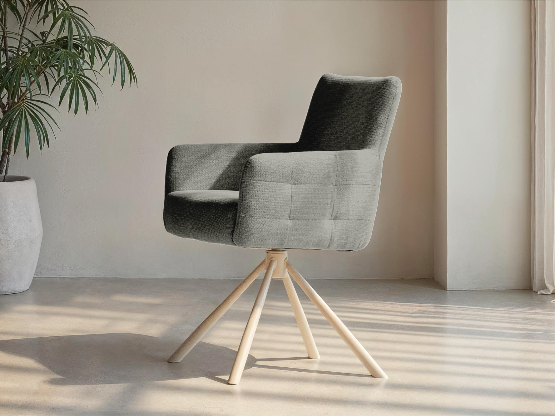 Tijdloze eetkamerstoel met stoffen bekleding