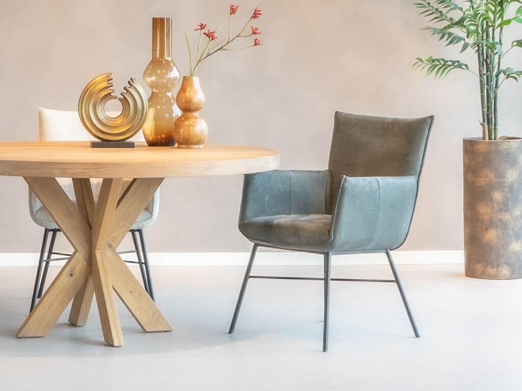 zwarte leren eetkamerstoelen