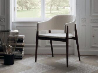 Eetkamerstoel Remilly - deer brown ronde houten eetkamerstoelen