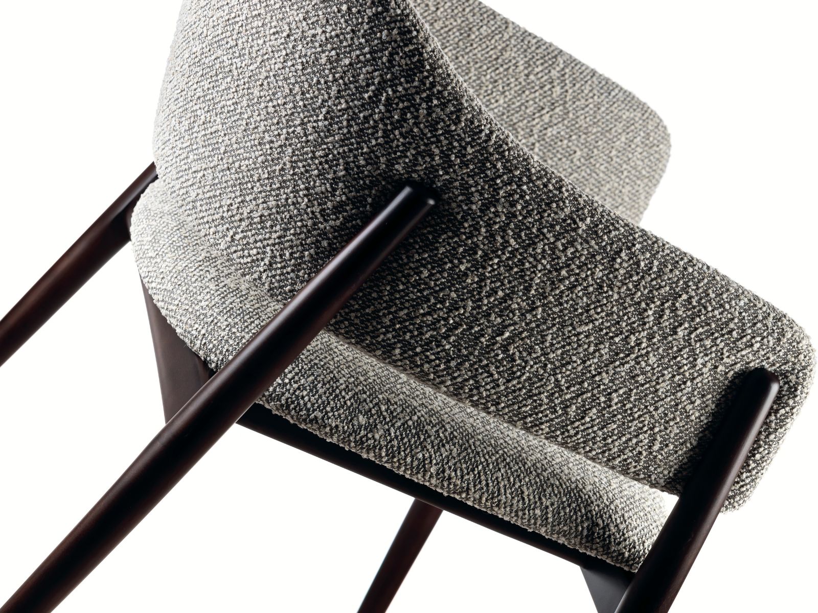 donkere houten eetkamerstoel met leuning