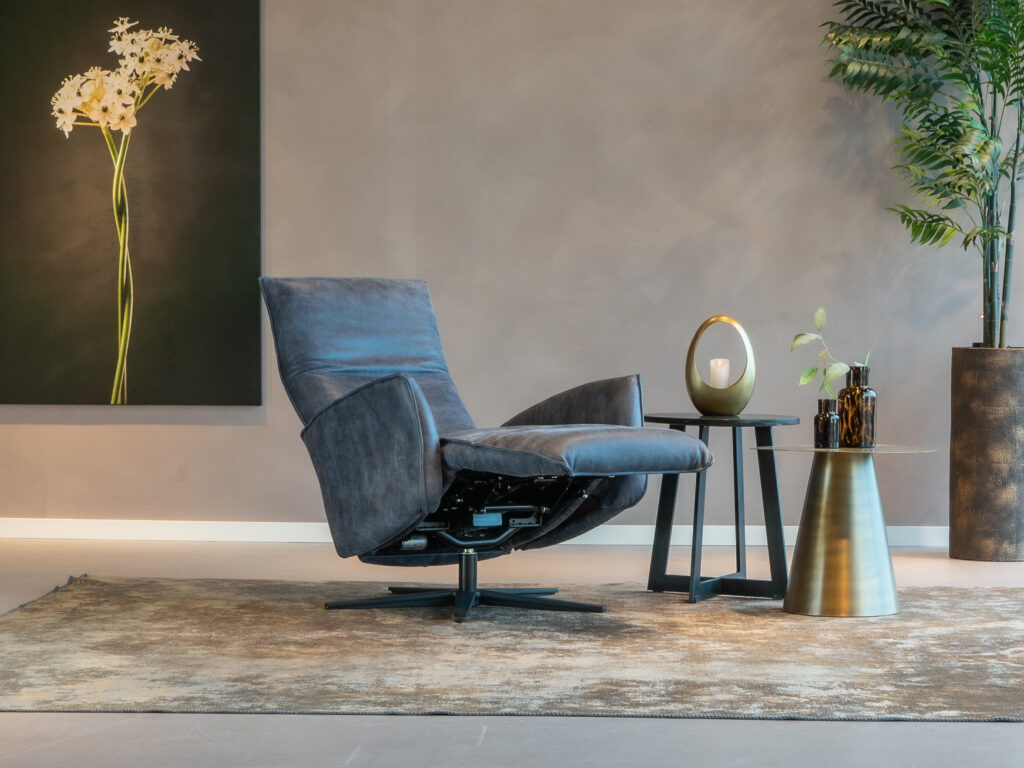 blauwe lederen relaxfauteuil