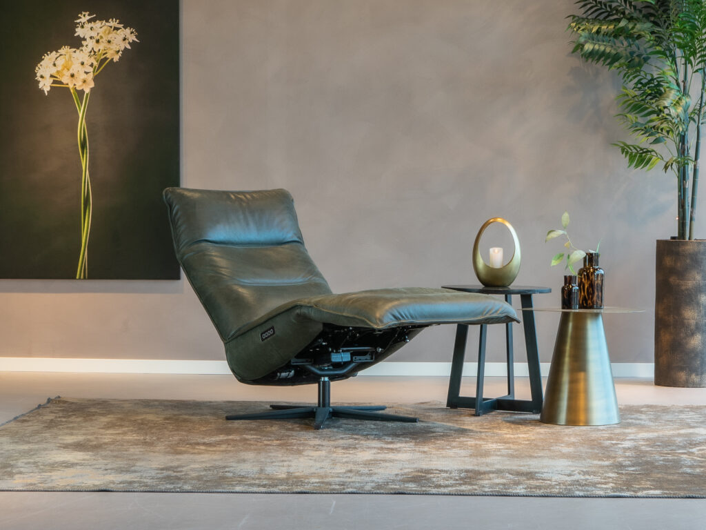 donker groende elektrische industriële fauteuil