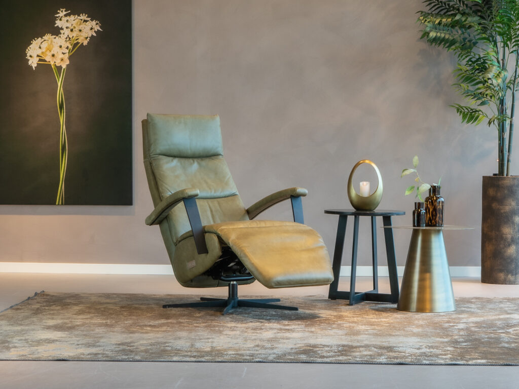 leren fauteuil met elektrische kantelfunctie