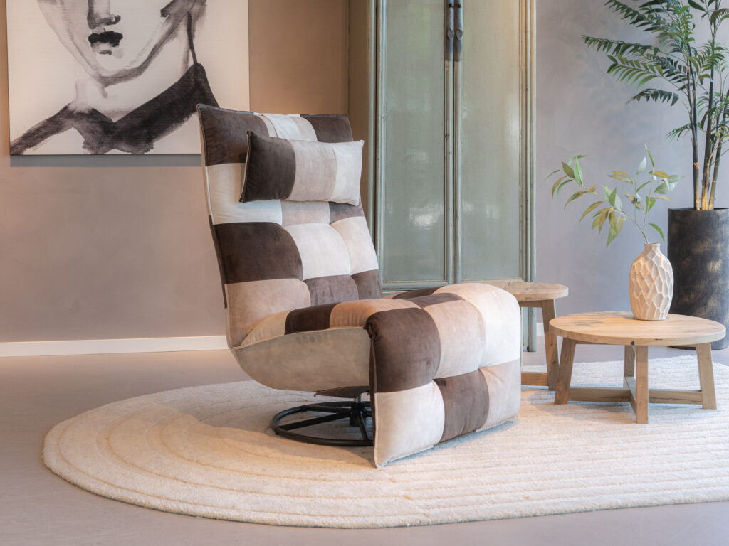 verstelbare relaxfauteuil met blokjes patroon
