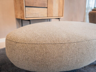 Hocker van bank Betis - sneak sesame - metaalkleur zwart Hocker van bank Betis - sneak sesame - metaalkleur zwart