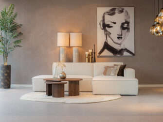 witte hoekbank in boucléstof