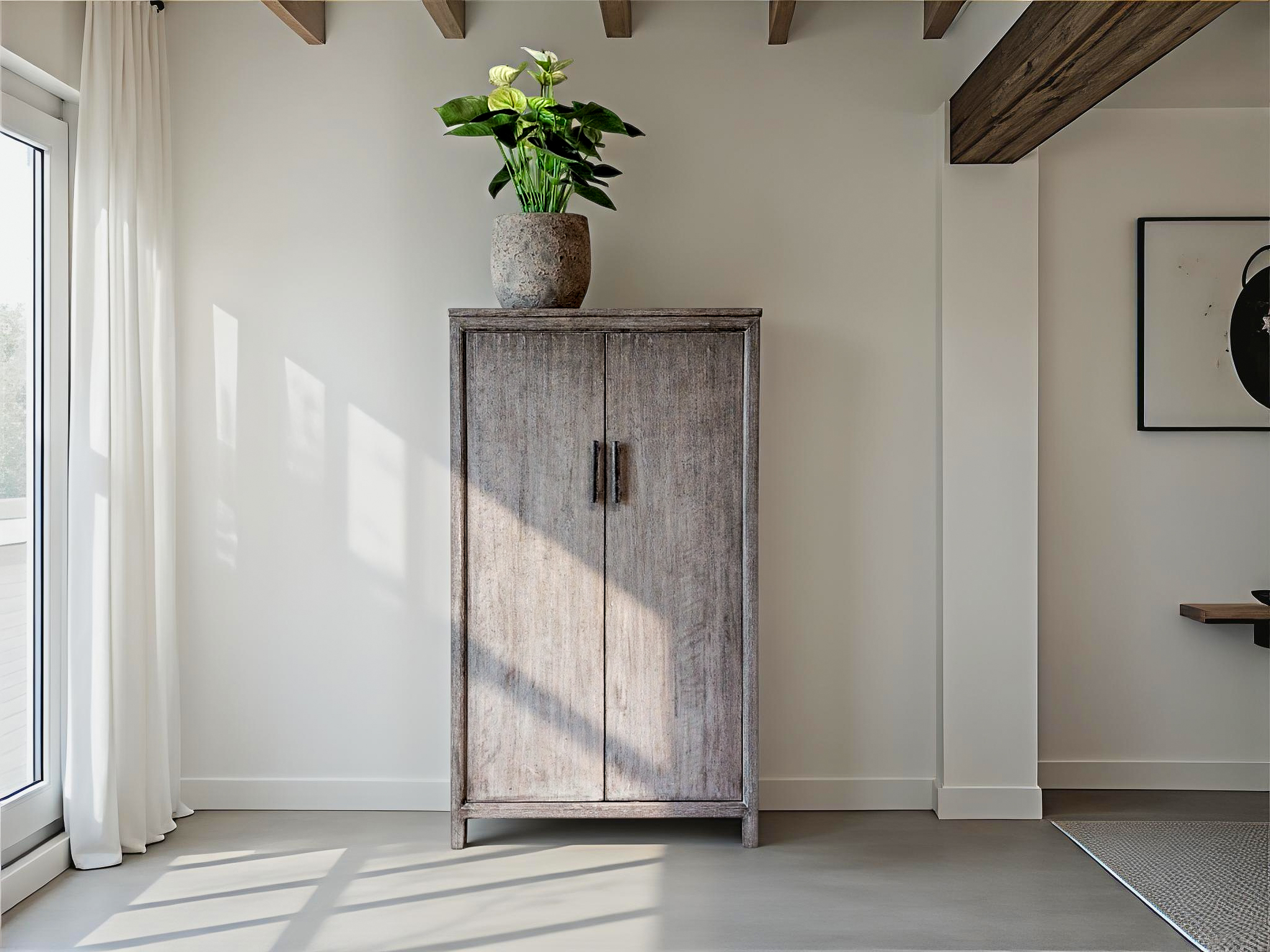 meidenkast in grijze kleur patine