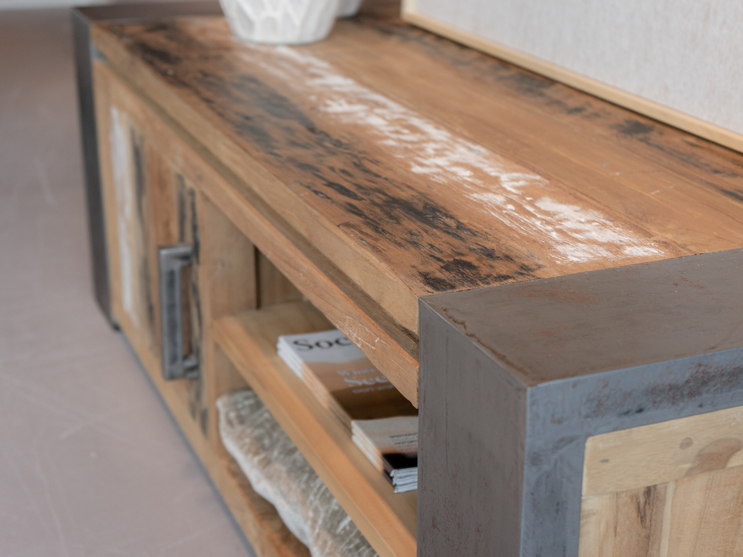 140cm robuuste industriële tv meubel