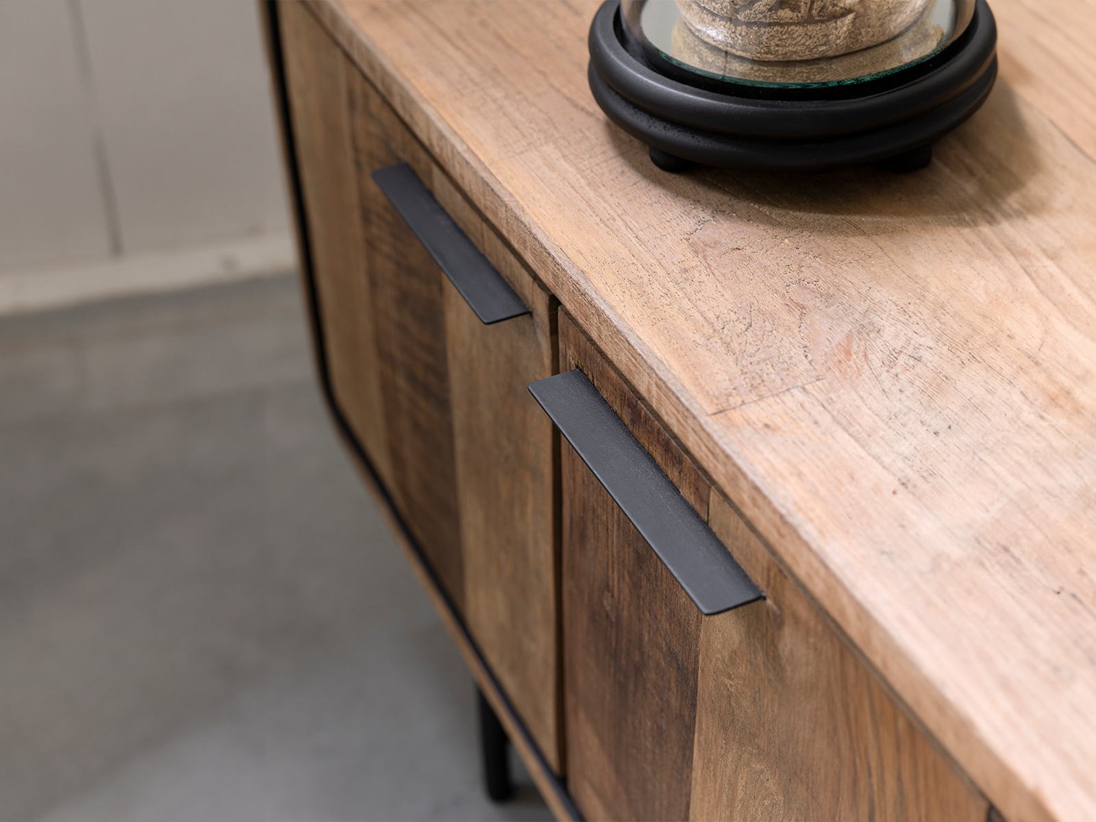 tv meubel met 4 deuren en open vakken