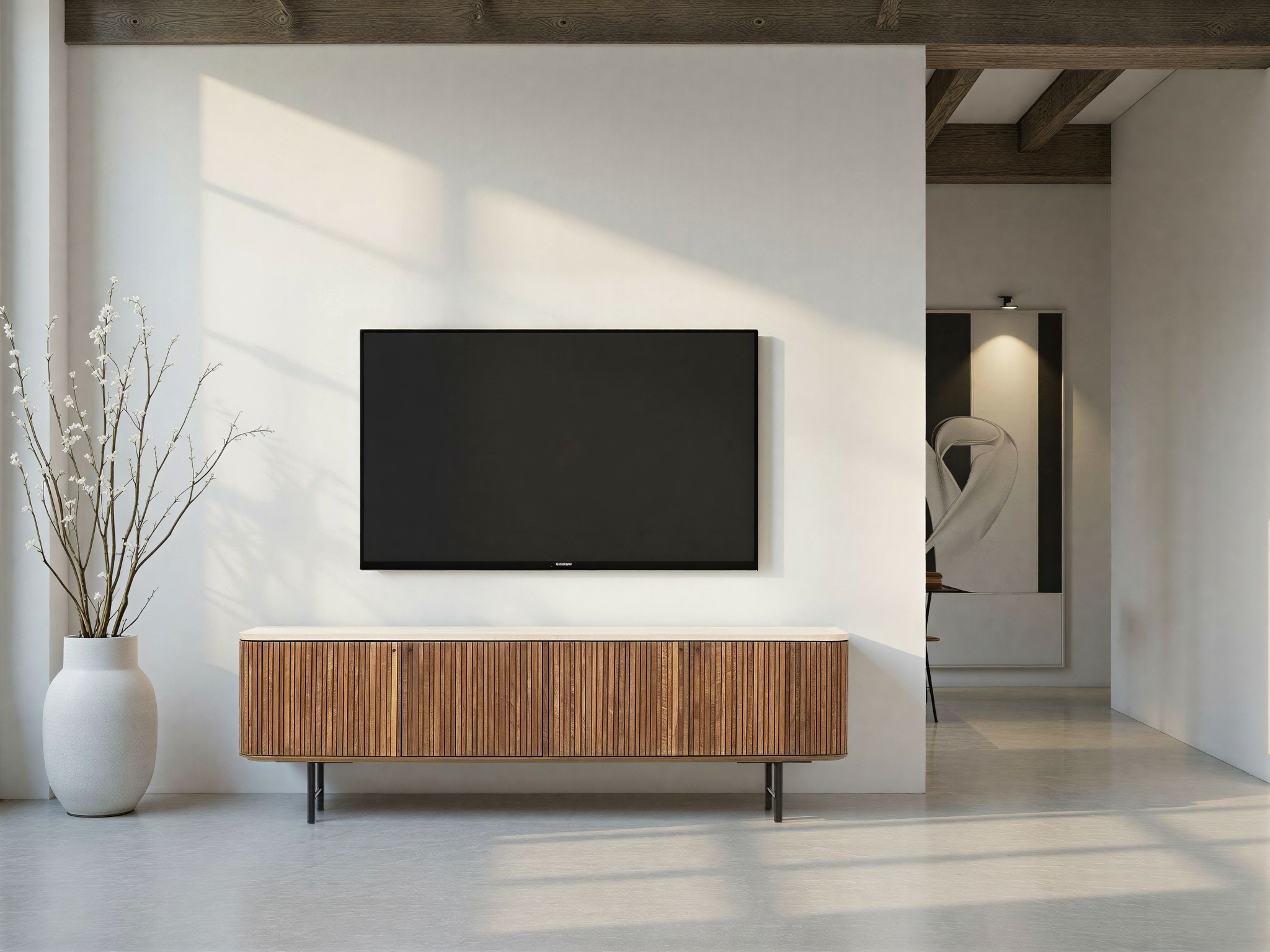 Staand tv-meubel met verticale belijning