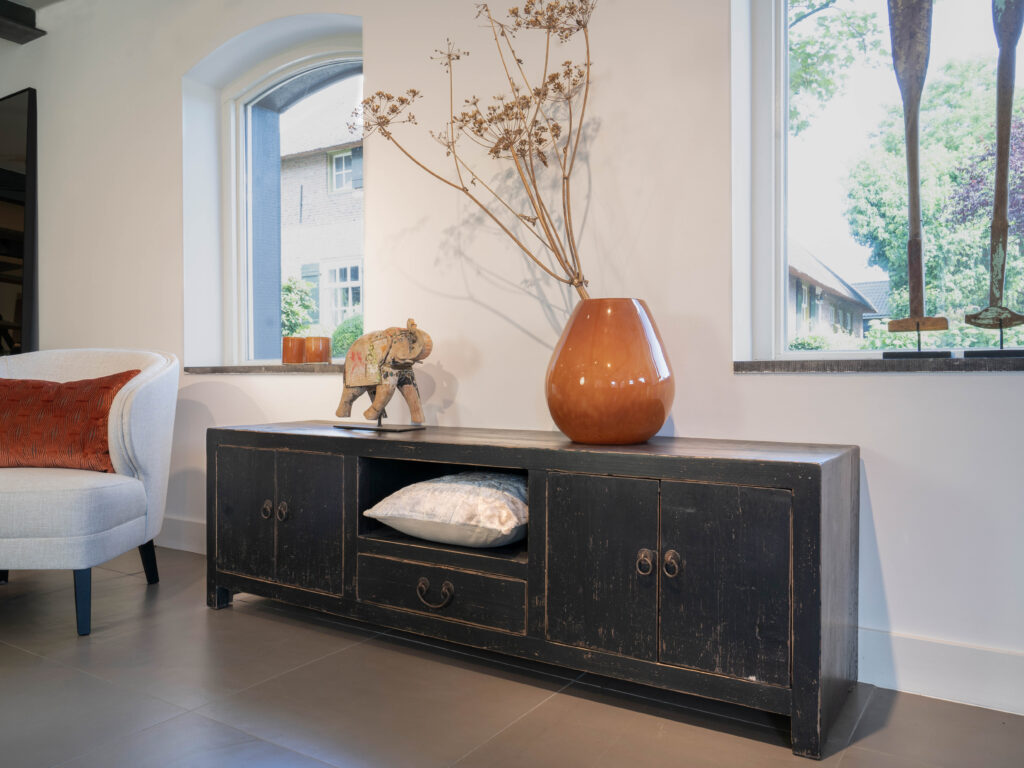 robuust rank tv-meubel oud zwart hout