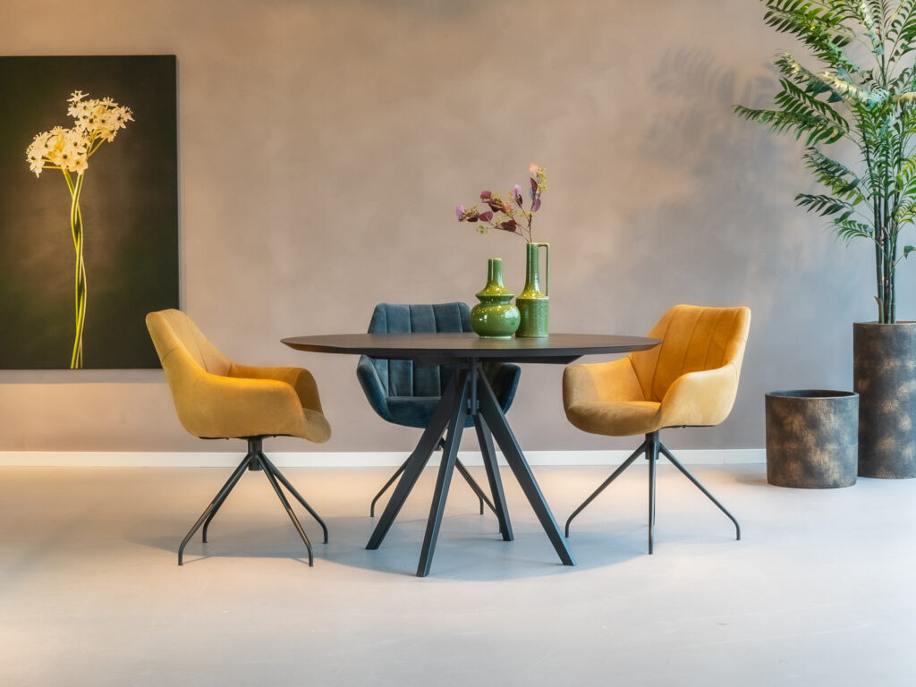 zwarte ronde eettafel eiken