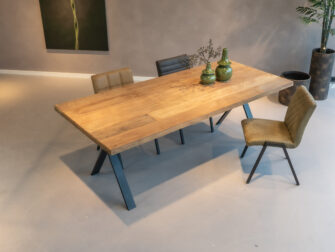 Tafelblad Larino 225x100cm - onderstel Arezzo met onze Vertou eetkamerstoelen